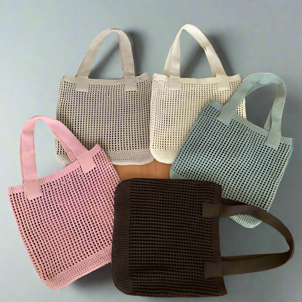 Women's Medium Knit Solid Color Basic Beach Weave Hollow Open Shoulder Bag
