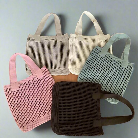 Women's Medium Knit Solid Color Basic Beach Weave Hollow Open Shoulder Bag