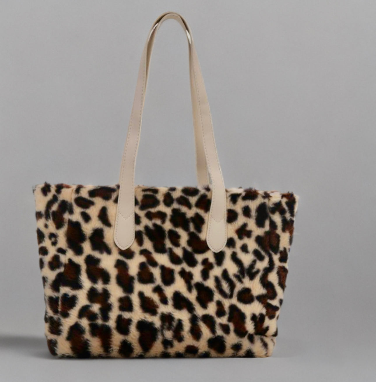 Elegant Leopard Fluff Tote Bag