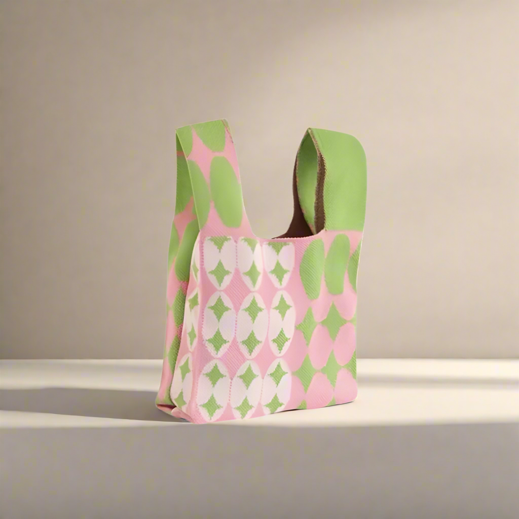 Women's Small Knitted Bucket Tote Bag