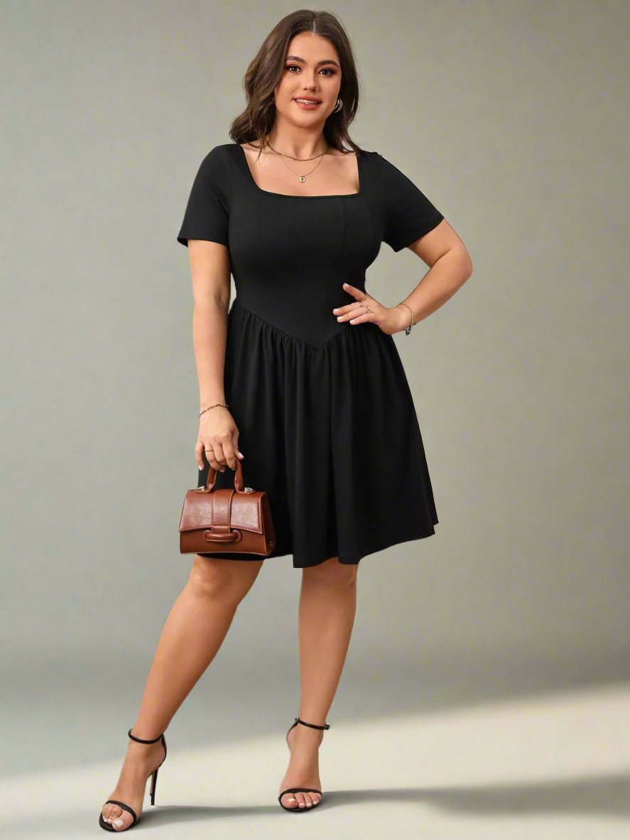 Charming Plus Size Short Sleeve Mini Dress- Figure Flattering