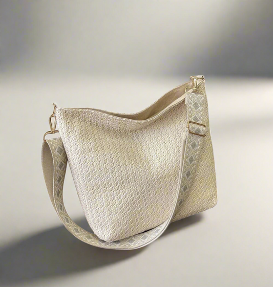Woven Fashionable Shoulder Bag Large Capacity Casual Bucket Bag