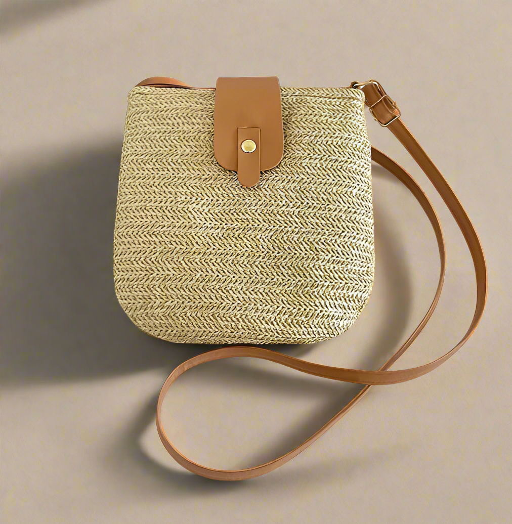 Hand-Woven Women's New Large Capacity Hollow Crossbody Bag